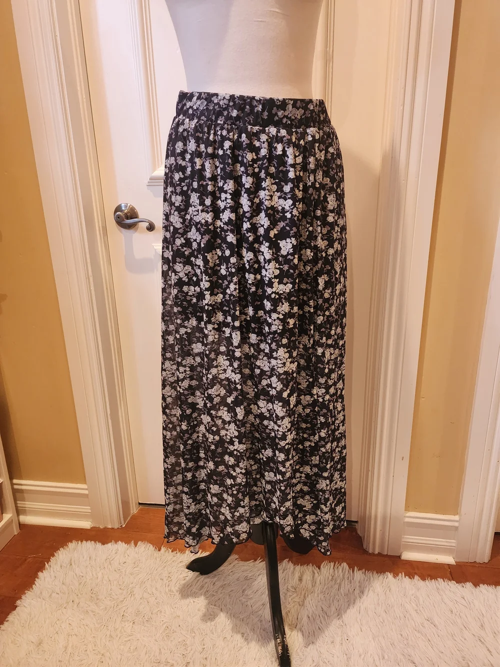 Black Floral Maxi Skirt with Elastic Waist